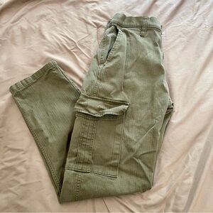 Army green cargo pants